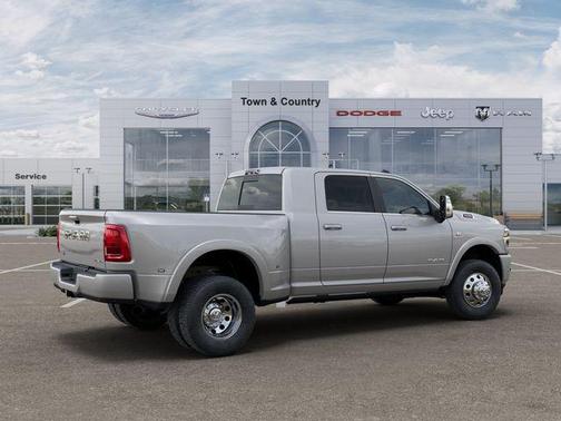 2026 RAM 3500 Limited