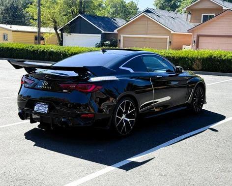 2017 INFINITI Q60 2.0T Premium