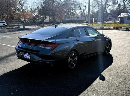 2021 Hyundai ELANTRA SEL