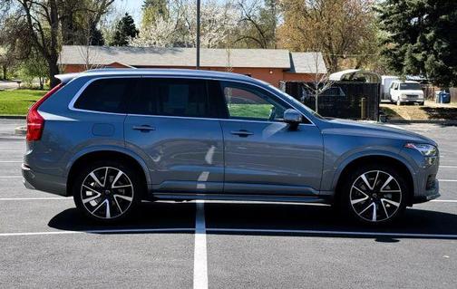 2020 Volvo XC90 T6 Momentum 6 Passenger