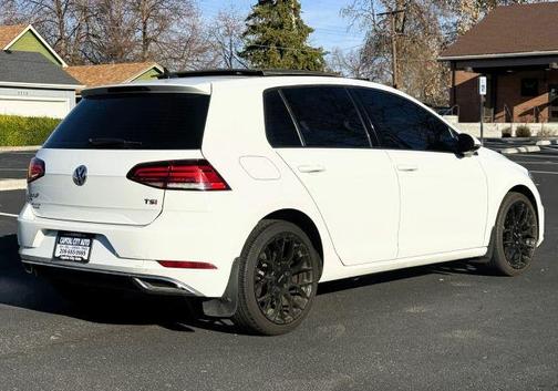 2018 Volkswagen Golf TSI SE