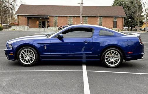 2014 Ford Mustang V6