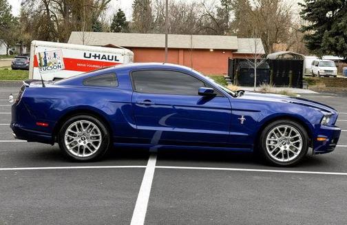 2014 Ford Mustang V6