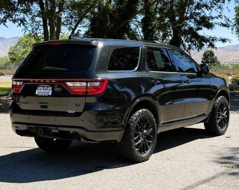 Brilliant Black Crystal Pearlcoat 2016 Dodge Durango R/T