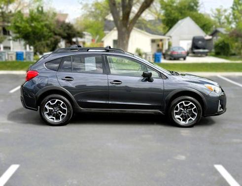 Dark Gray Metallic 2017 Subaru Crosstrek 2.0i Premium