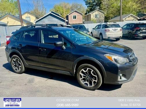 Dark Gray Metallic 2017 Subaru Crosstrek 2.0i Premium