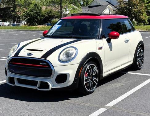 Pepper White 2017 MINI Hardtop John Cooper Works