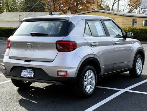 2024 Hyundai VENUE SE
