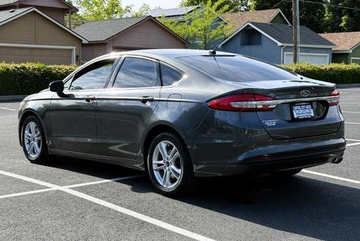 Magnetic 2018 Ford Fusion SE