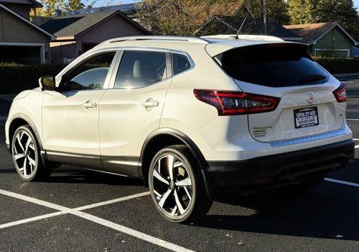 2020 Nissan Rogue Sport SL