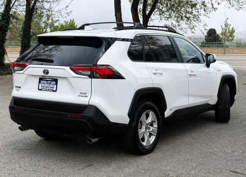 Super White 2021 Toyota RAV4 Hybrid XLE