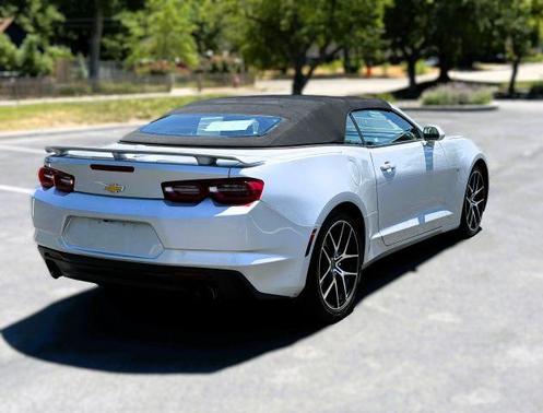 Silver Ice Metallic 2019 Chevrolet Camaro 1LT