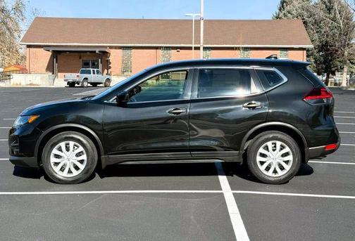 2020 Nissan Rogue S