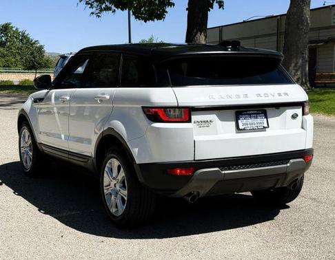 Fuji White 2017 Land Rover Range Rover Evoque SE Premium