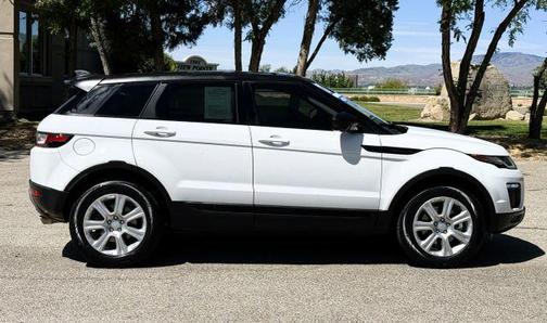 Fuji White 2017 Land Rover Range Rover Evoque SE Premium