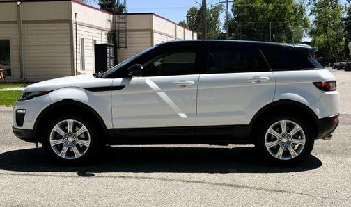 Fuji White 2017 Land Rover Range Rover Evoque SE Premium