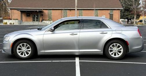 2015 Chrysler 300 Limited