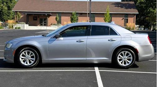 2015 Chrysler 300 Limited