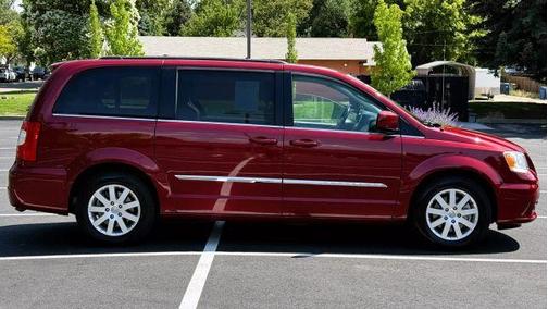 2015 Chrysler Town & Country Touring