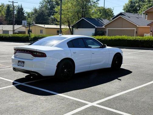 2017 Dodge Charger SXT
