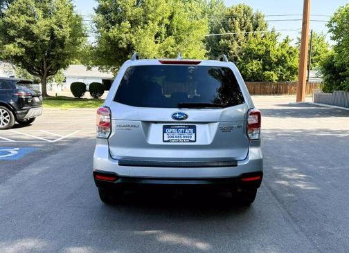 2017 Subaru Forester 2.5i