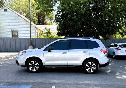 2017 Subaru Forester 2.5i