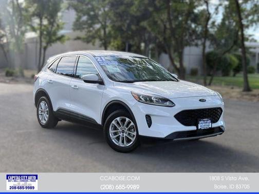 Oxford White 2021 Ford Escape SE