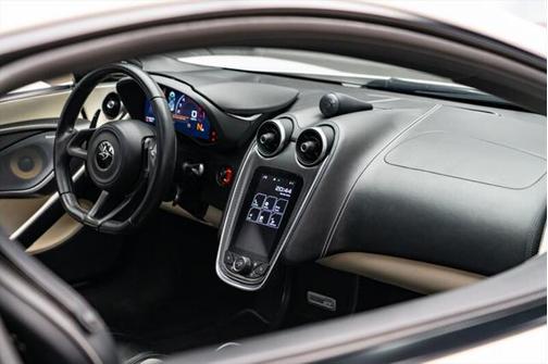 2017 McLaren 570GT Base
