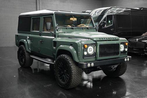 1990 Land Rover Defender