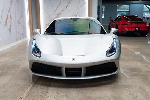 2019 Ferrari 488 Spider Base