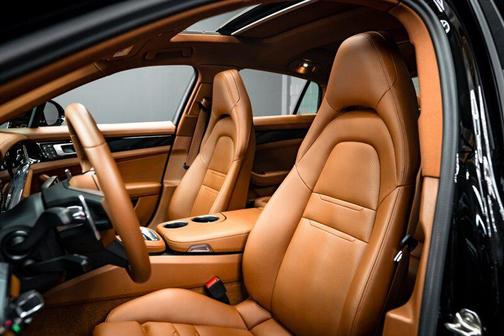 2022 Porsche Panamera 