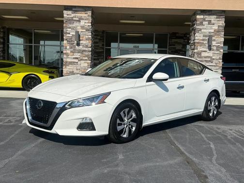 Glacier White 2020 Nissan Altima S FWD