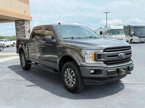 Magnetic Metallic 2019 Ford F-150 XLT