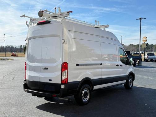 2023 Ford Transit-250 Base