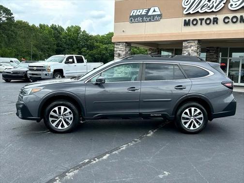 2022 Subaru Outback Premium