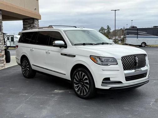 2023 Lincoln Navigator Black Label