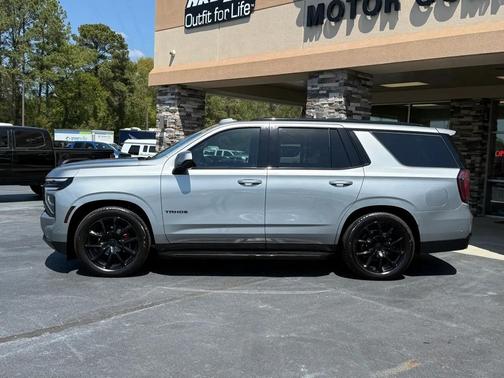 2025 Chevrolet Tahoe 2WD RST