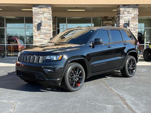 2017 Jeep Grand Cherokee Altitude