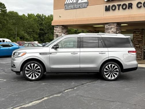 2022 Lincoln Navigator Reserve
