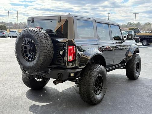 2022 Ford Bronco Base 4-Door w/Advanced