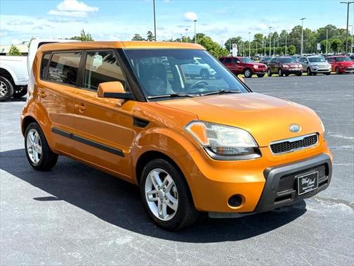 2011 Kia Soul +