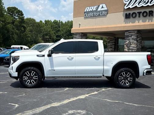 2025 GMC Sierra 1500 AT4