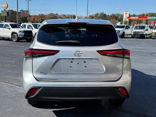 2021 Toyota Highlander L