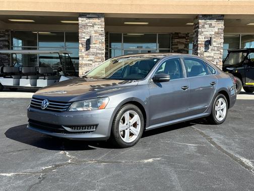 2013 Volkswagen Passat 2.5 SE