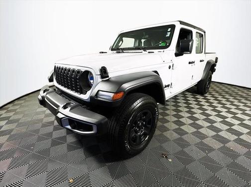 2024 Jeep Gladiator Sport
