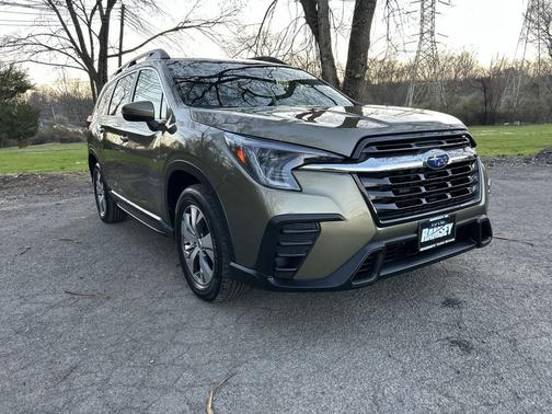 Autumn Green Metallic 2023 Subaru Ascent Premium 8-Passenger