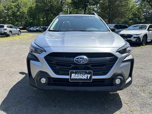 Ice Silver 2025 Subaru Outback Onyx Edition