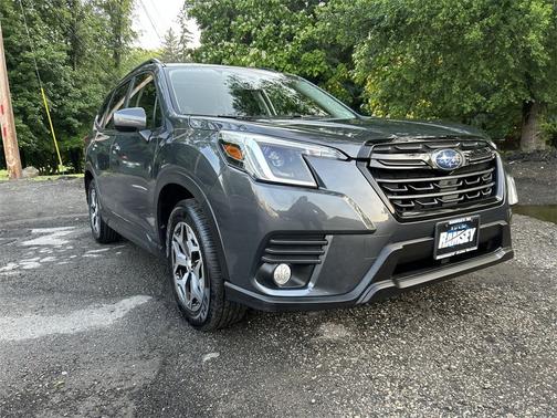 2022 Subaru Forester Premium