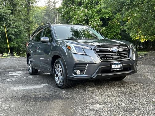 2022 Subaru Forester Premium