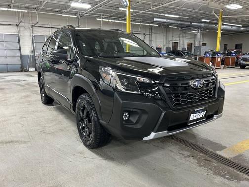 Crystal Black Silica 2025 Subaru Forester Wilderness